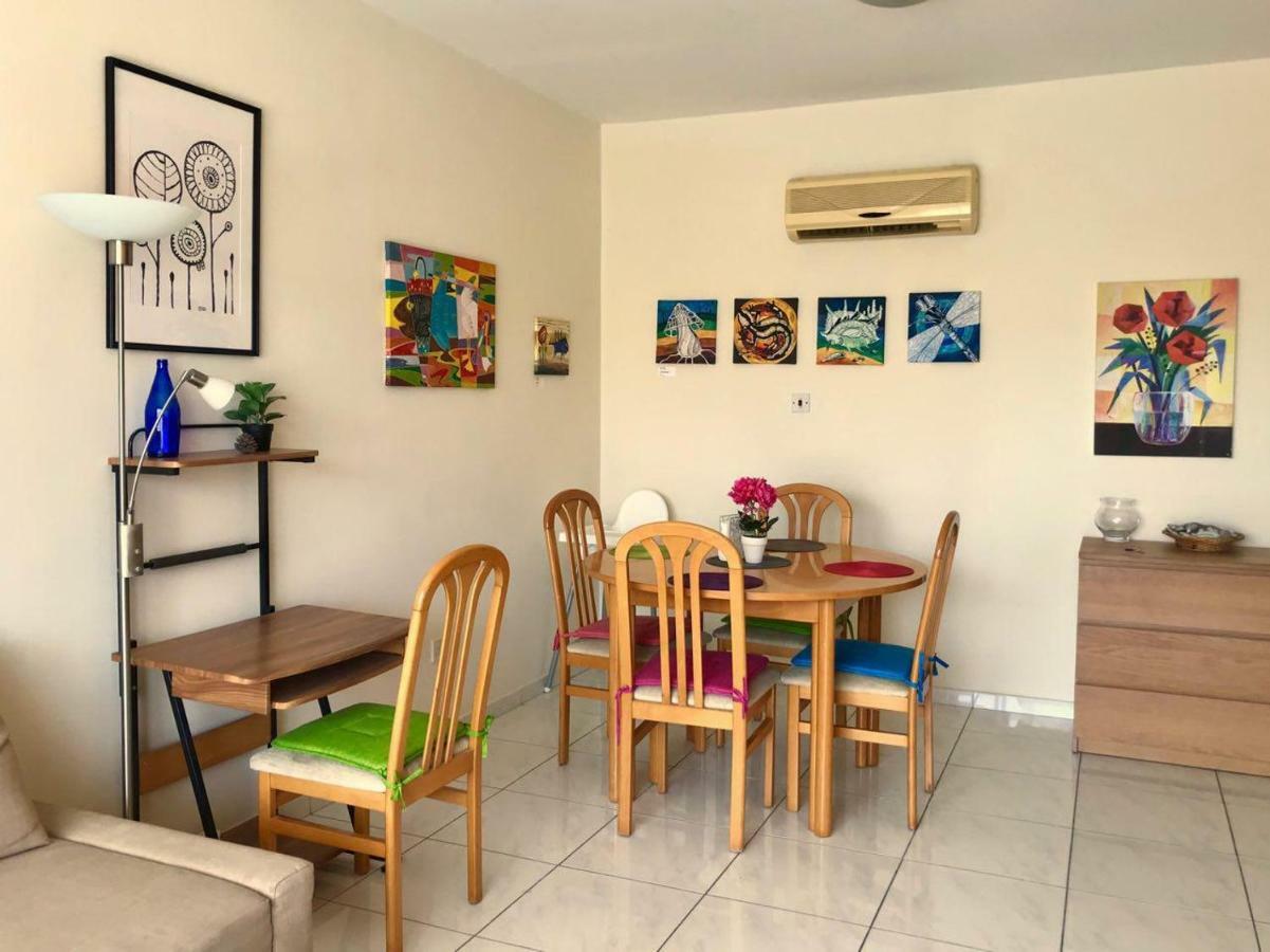 Beautiful Apartment Near The Sea Paphos Exterior photo